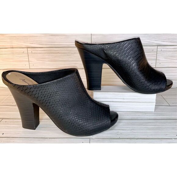 American Eagle Black Snakeskin Design Mules S: 8.5 - Picture 3 of 8